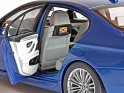 1:18 Paragon Models BMW M5 F10 2011 Azul. Subida por Ricardo